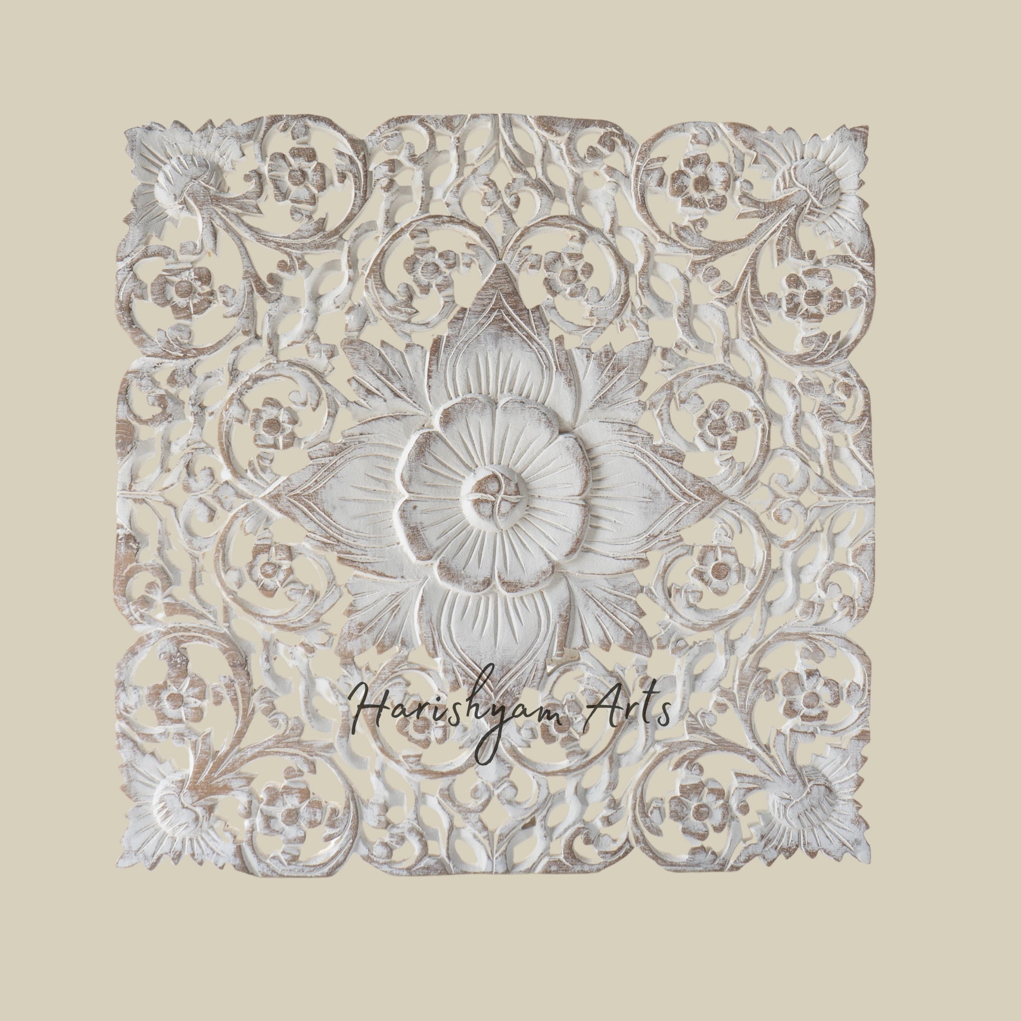 18" Traditional floral wall hanging