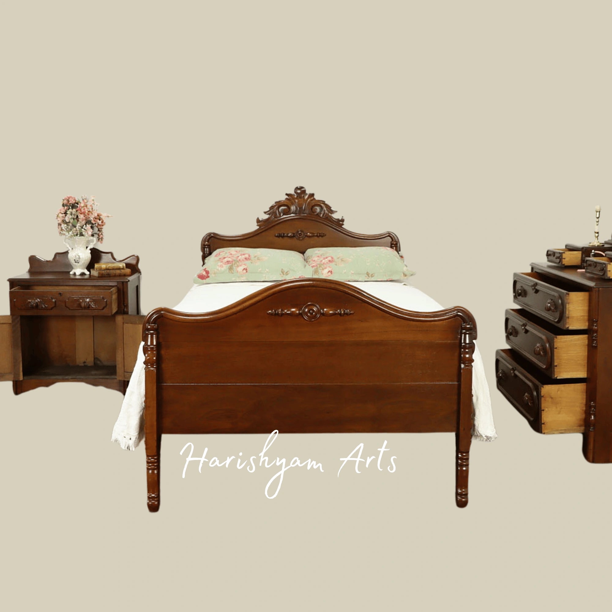 Antique Heritage Bedroom Set Elegant Carved Wooden Bed with Matching Furniture