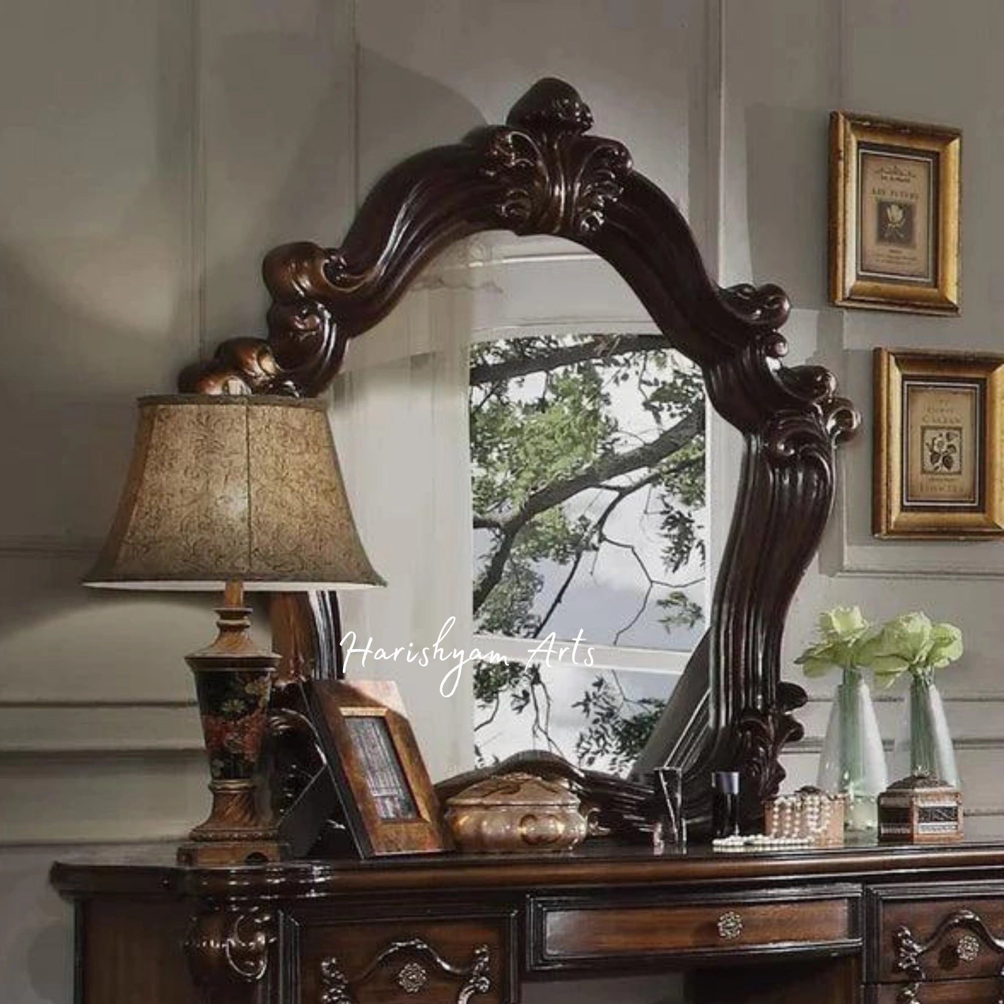 Elegant Drepster Hand-Carved Wooden Vanity Table with Mirror2