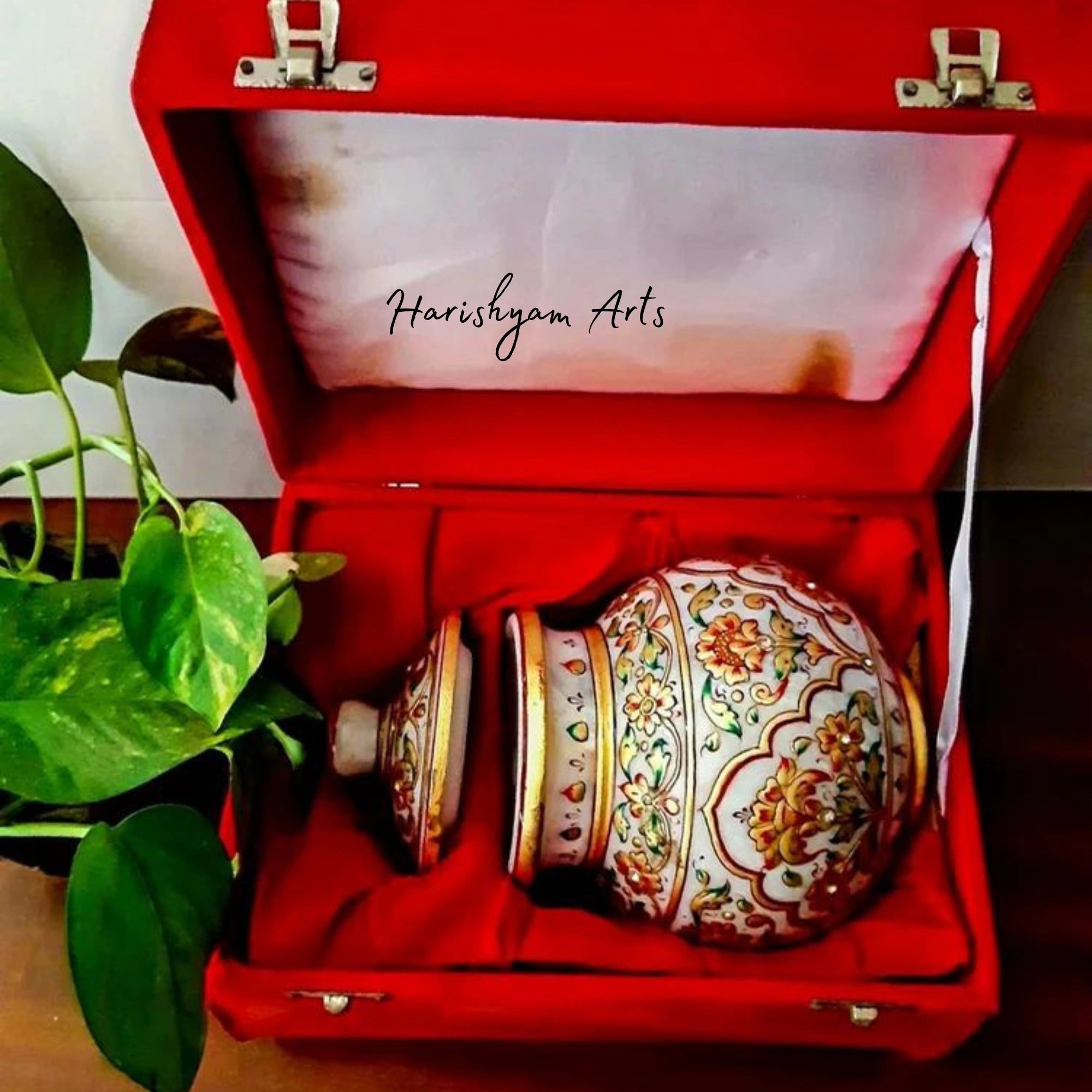 Golden Marble Lota with Exquisite Gold Painting