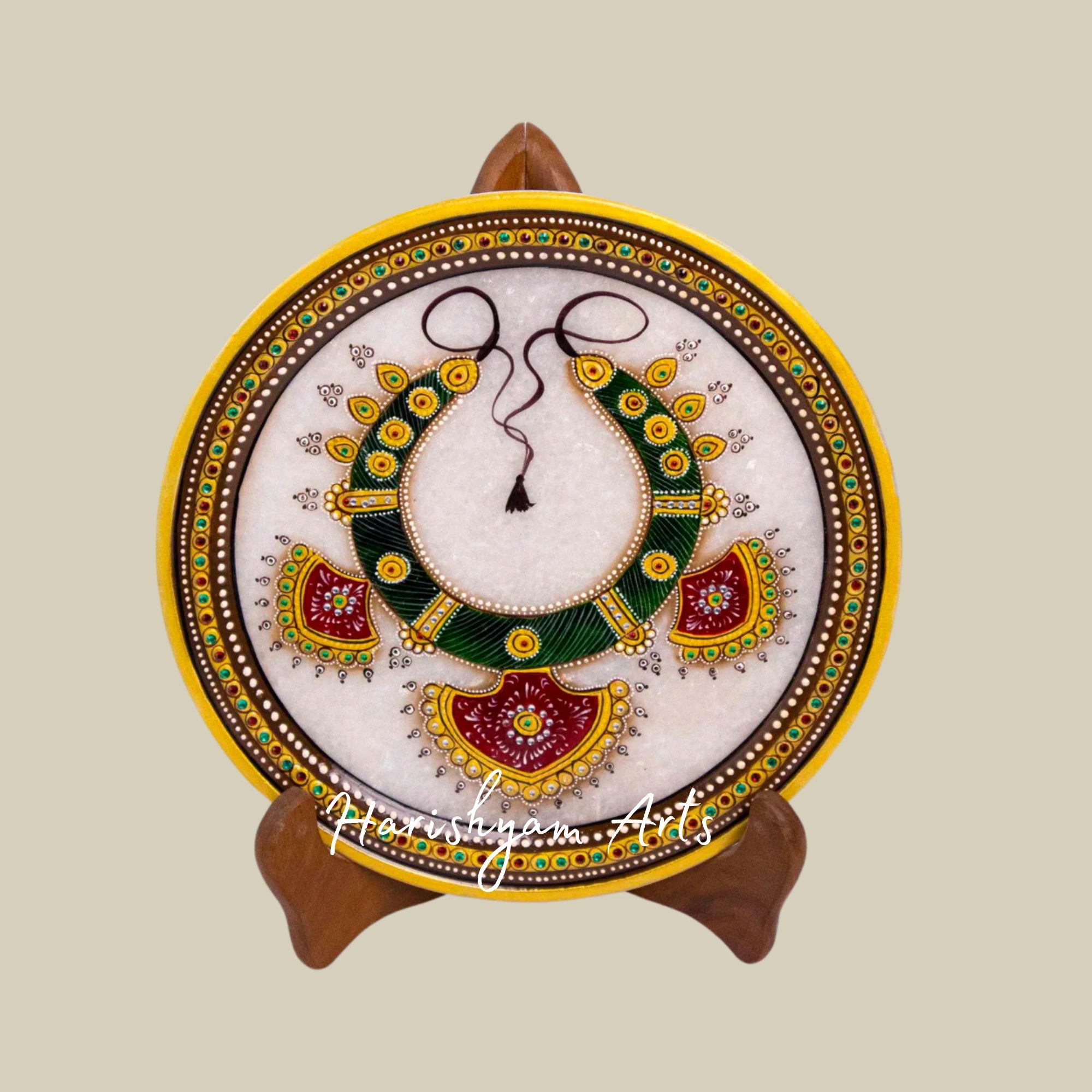 Heritage-Inspired Gold Leaf Marble Plate Traditional Artistic Masterpiece