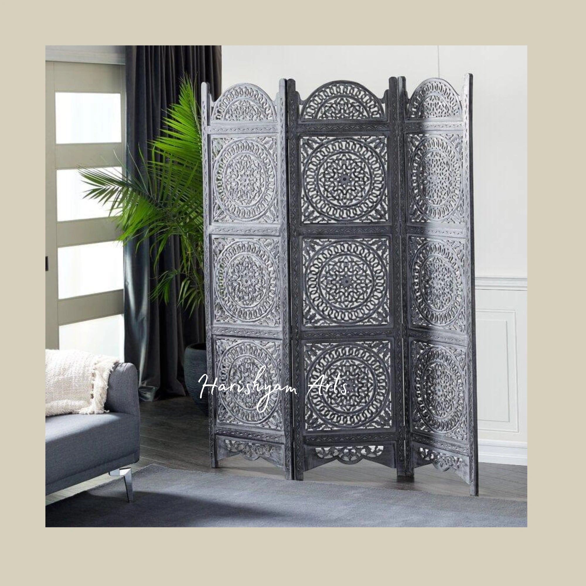 Heritage Style Wooden Partition with Classic Lattice Design