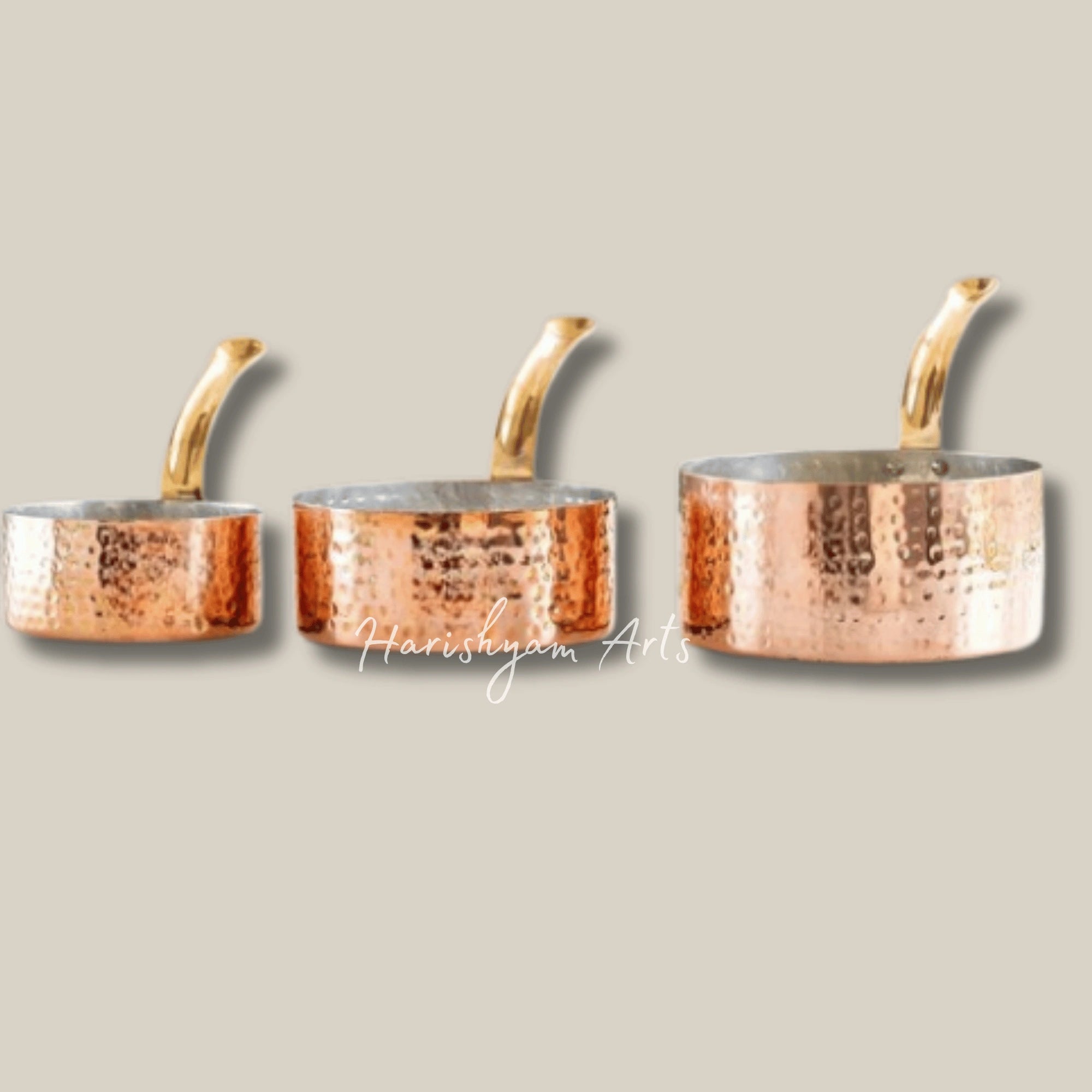 Round Saucepan with Hammered Copper Finish Tin Coating and Brass Stand