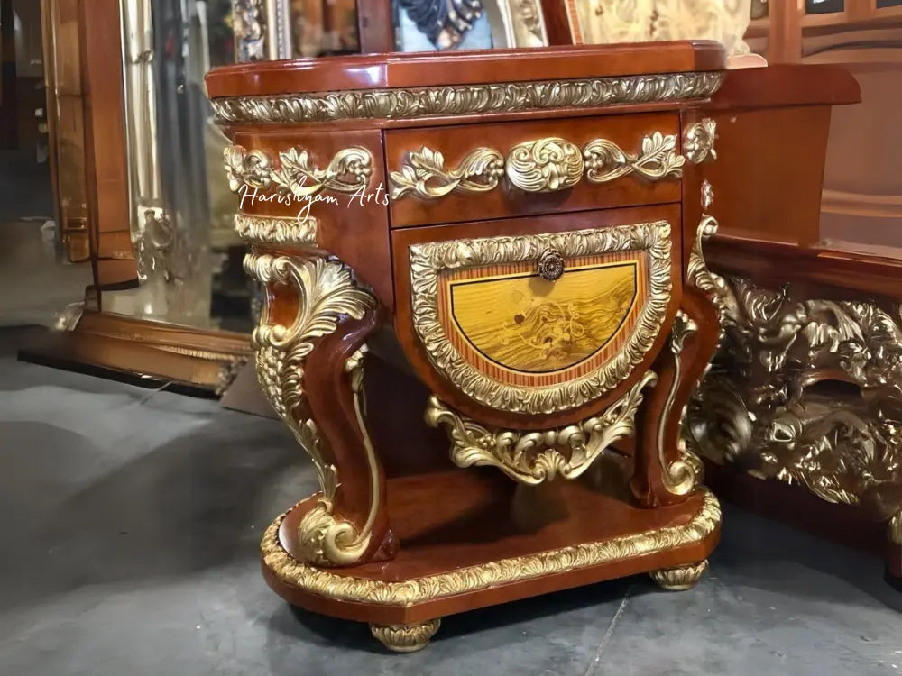 Sumptuous 3-Piece King Bedroom Ensemble