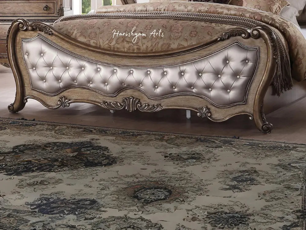 Timeless Oak Elegance 4-Piece King Bedroom Collection