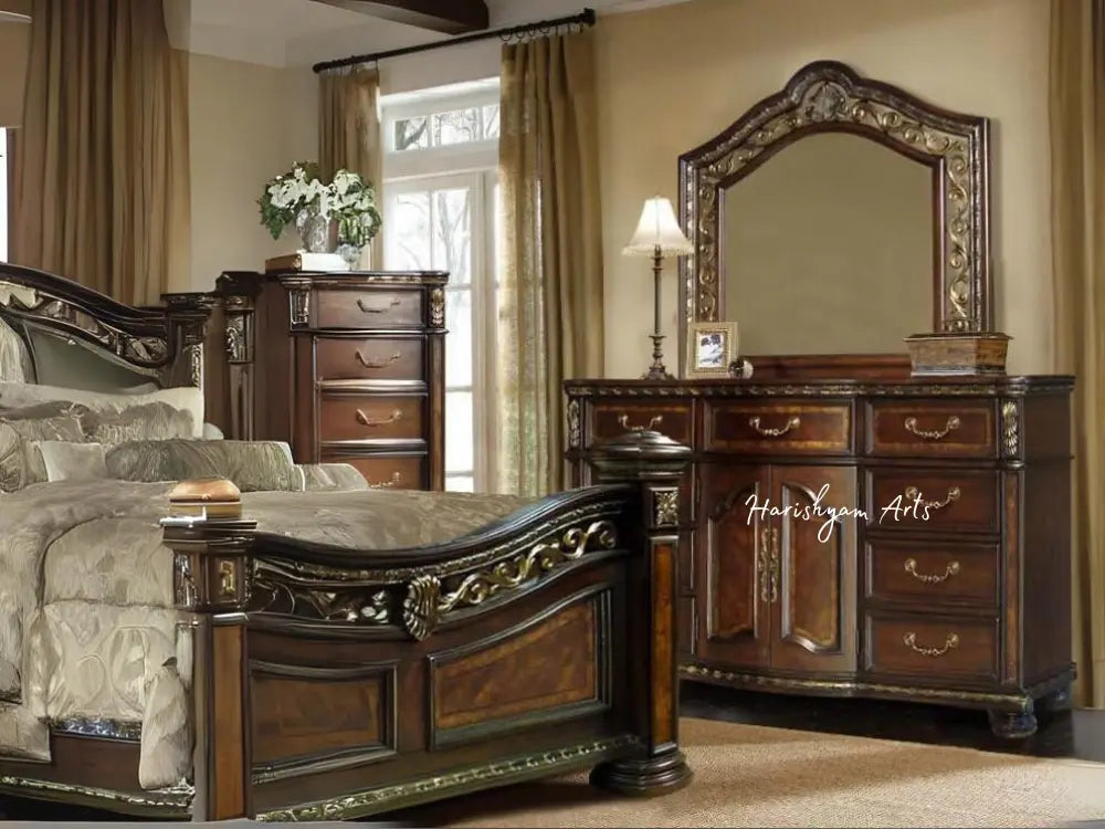 Vintage Elegance 4-Piece Queen Poster Bedroom Collection