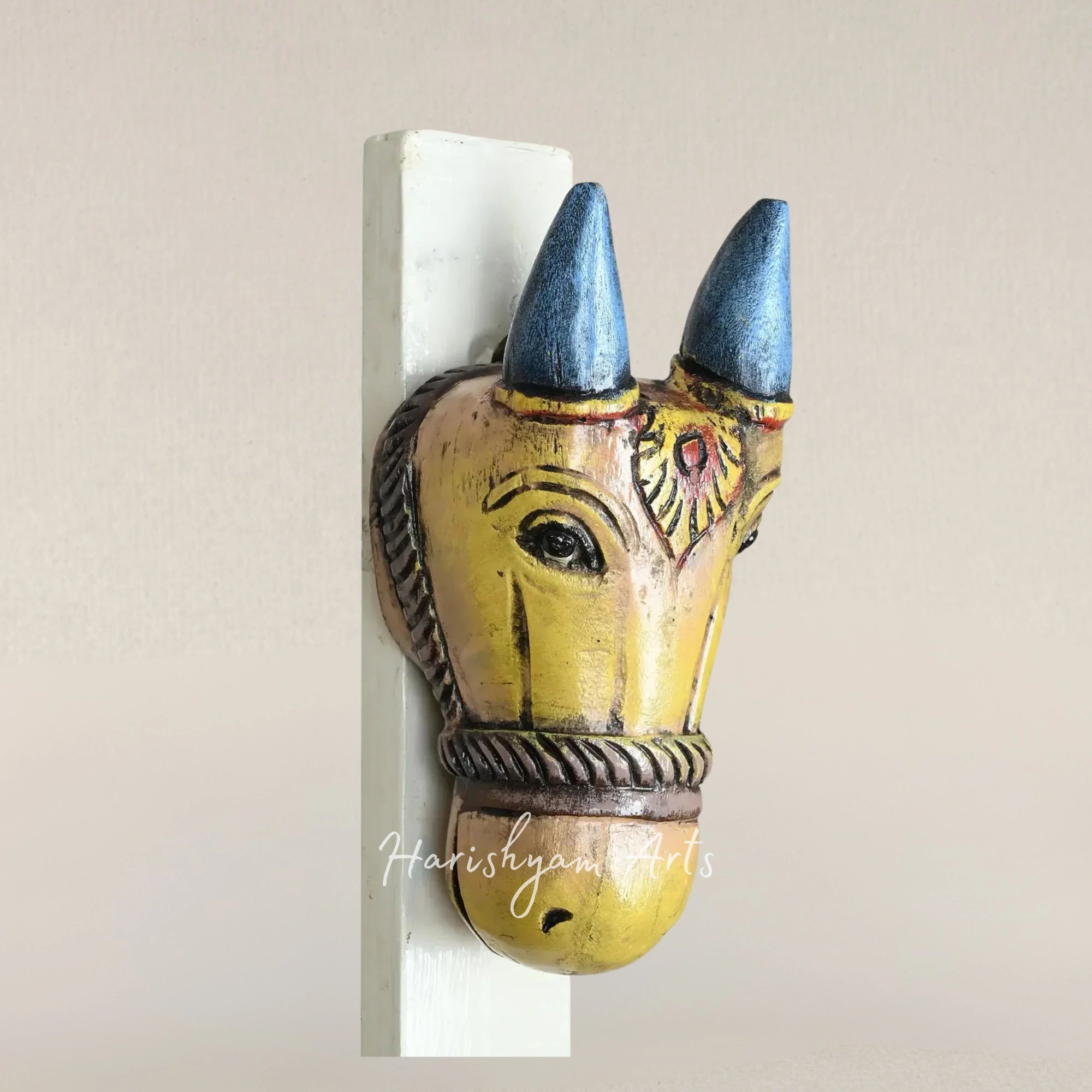 10" Rustic Wooden Cow Face Wall Art Mask for Home Interiors