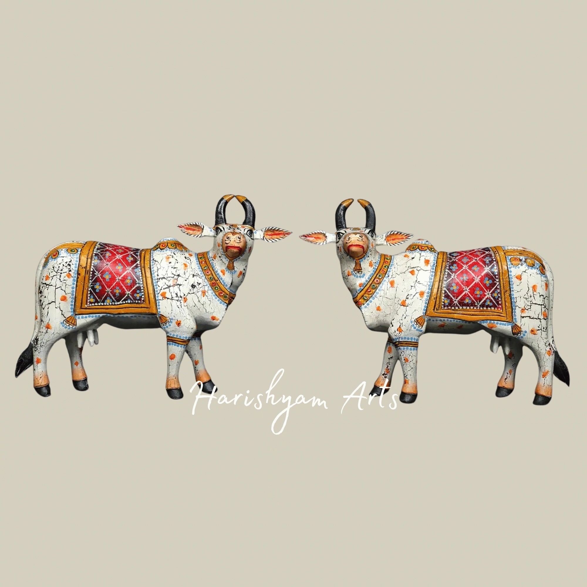 18" Pair of Hand-Painted Wooden Cow Statues – Traditional Indian Wood Carving Art
