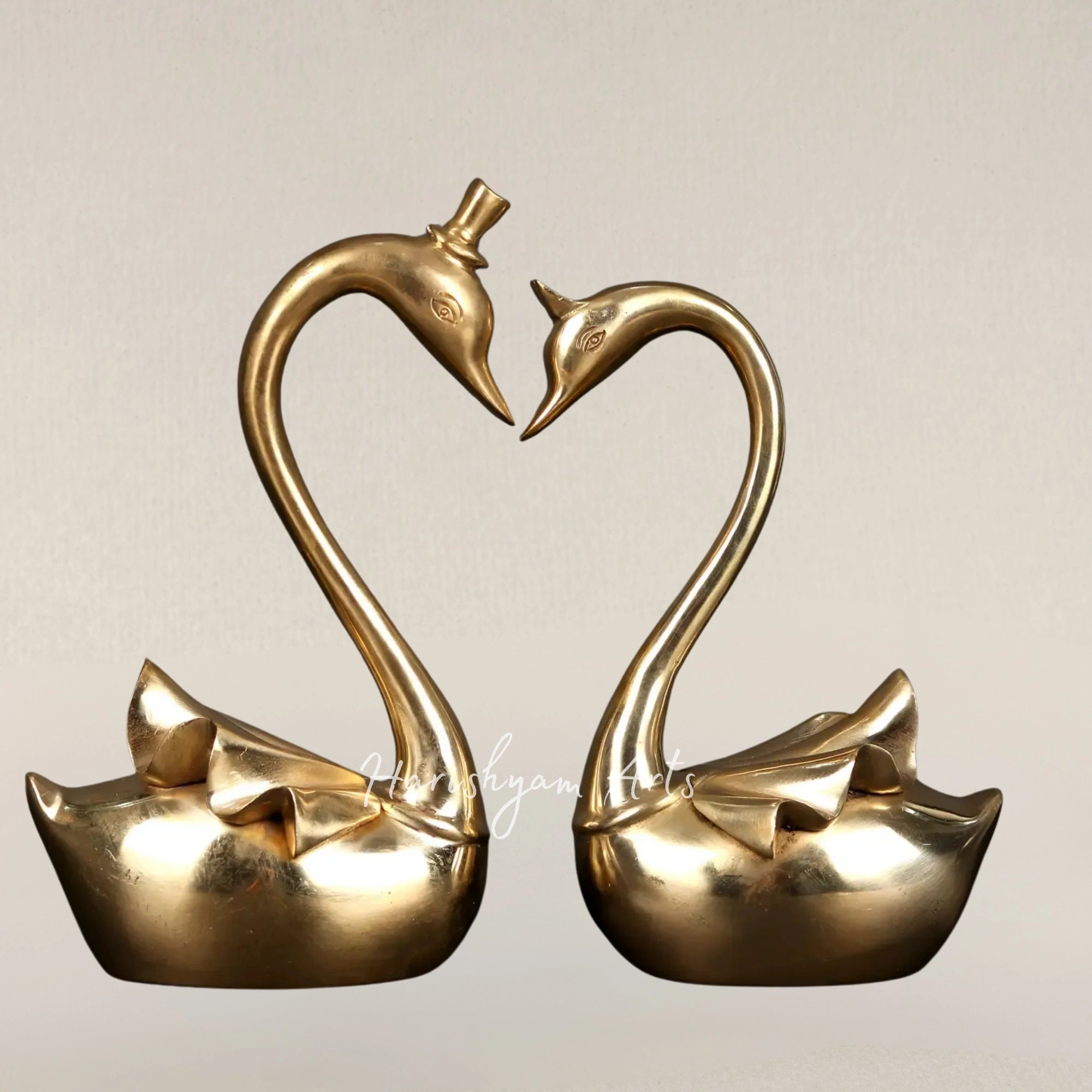 8" Swan Couple Figurine Charming Mr and Mrs Home Decor Accent