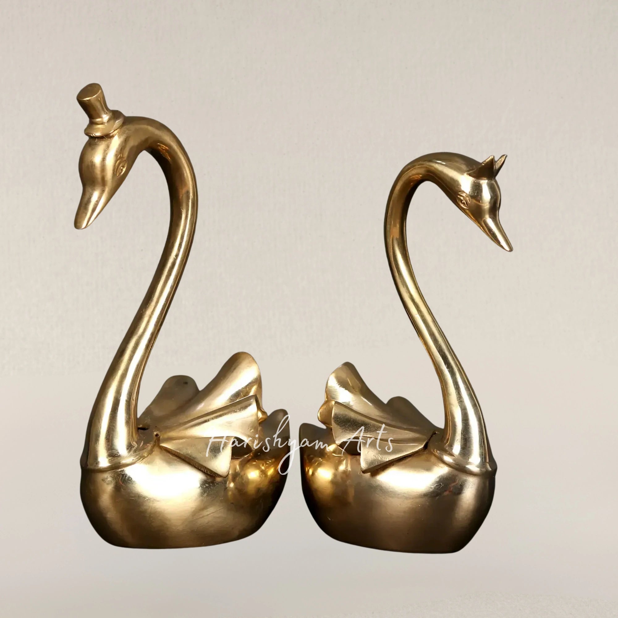 8" Swan Couple Figurine Charming Mr and Mrs Home Decor Accent