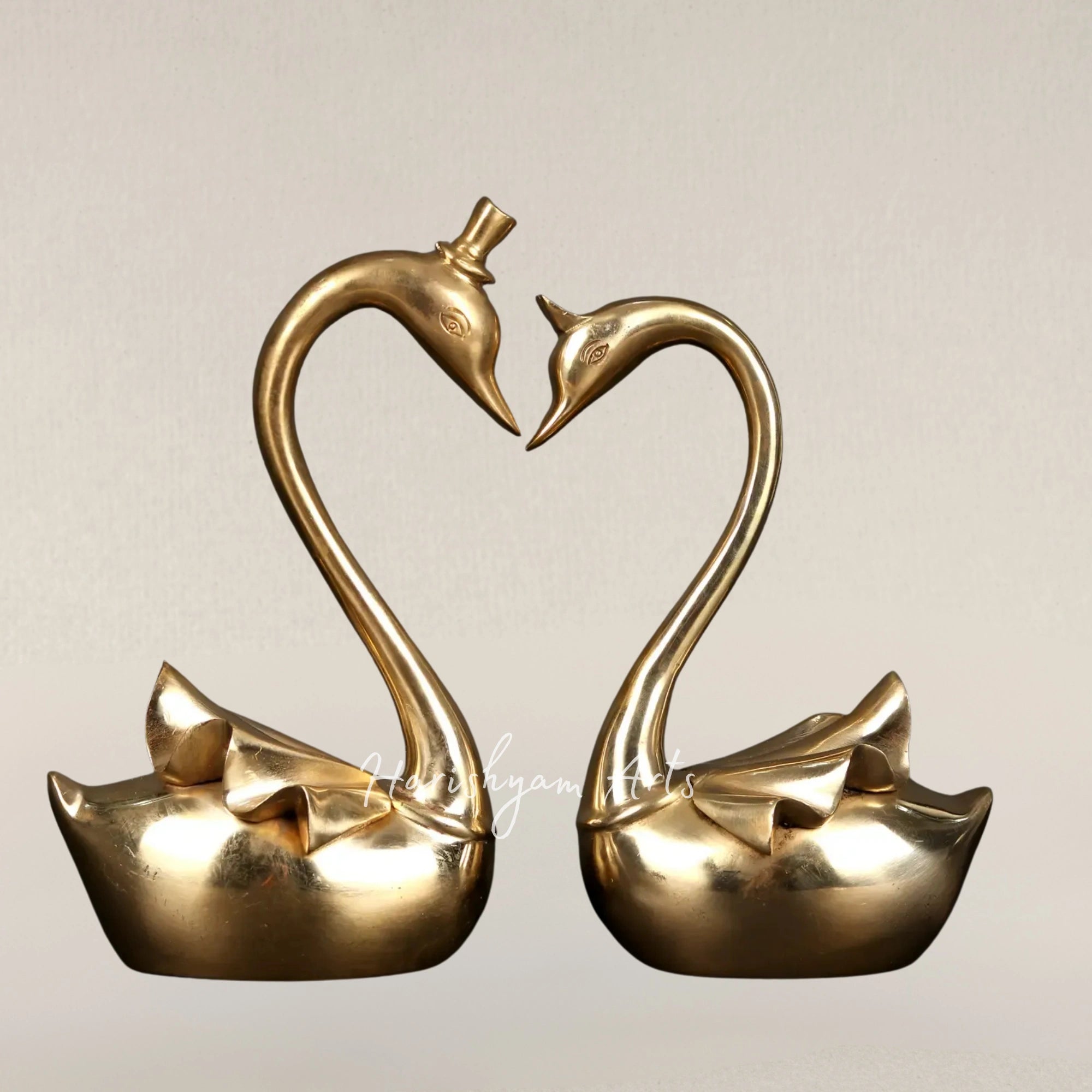8" Swan Couple Figurine Charming Mr and Mrs Home Decor Accent