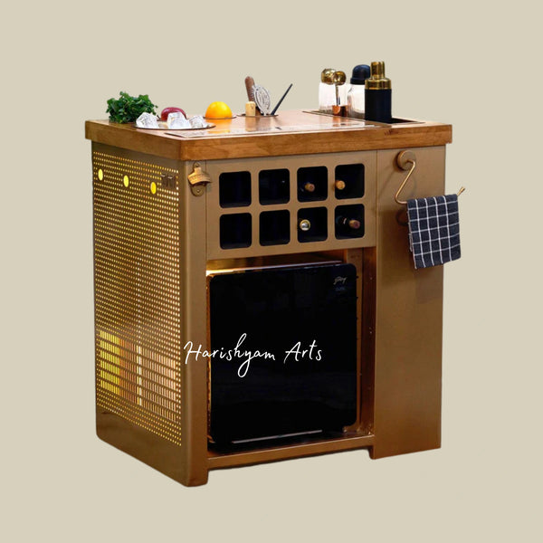 Gold Lattice Bar Cabinet with Polished Wooden Top