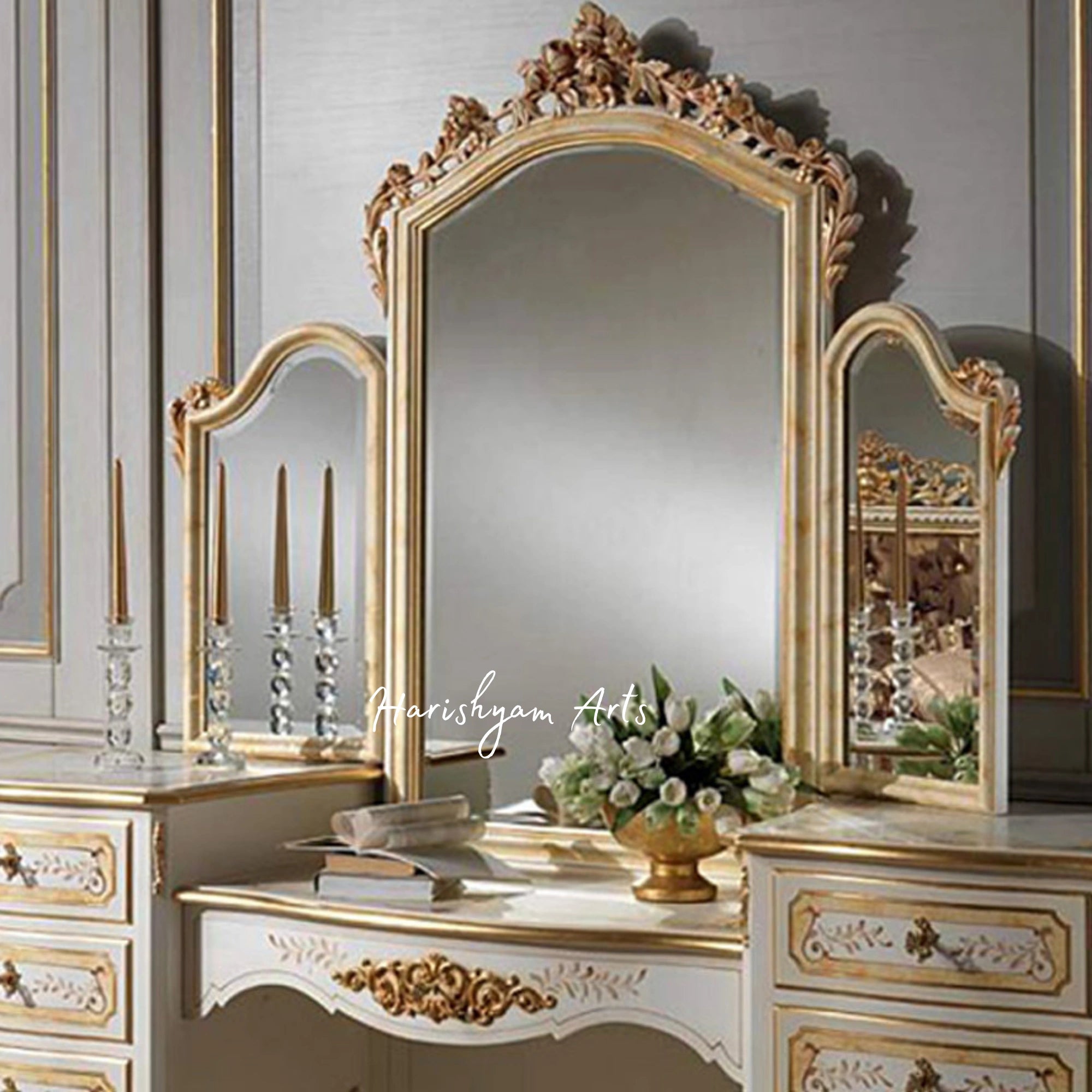 Luxury Vintage Dressing Table Artisanal Luxury Vintage Dressing Table Artisanal
