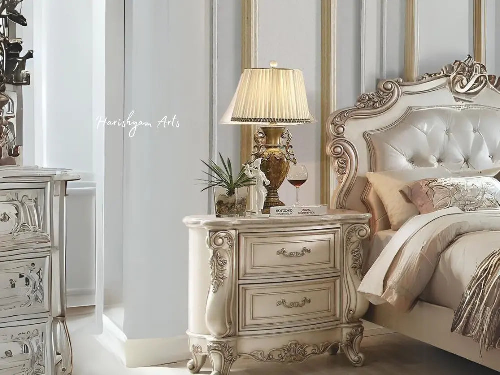 Opulent Queen 3-Piece Bedroom Collection