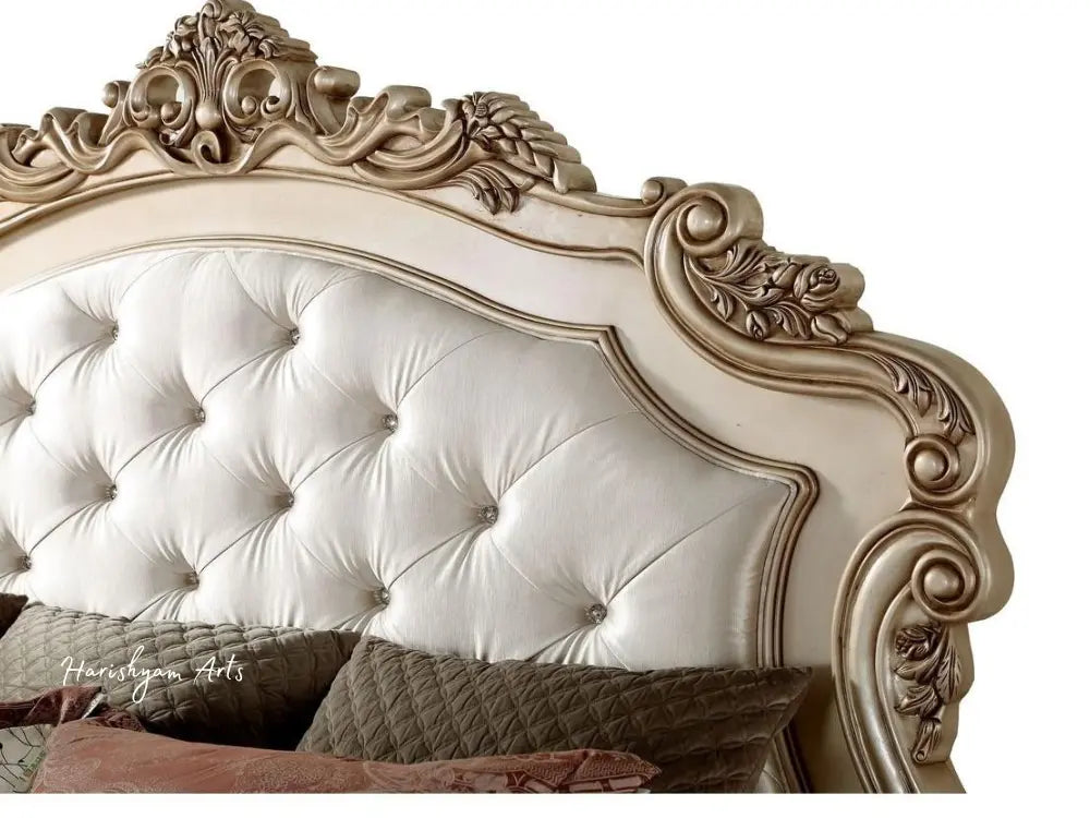 Opulent Queen 3-Piece Bedroom Collection