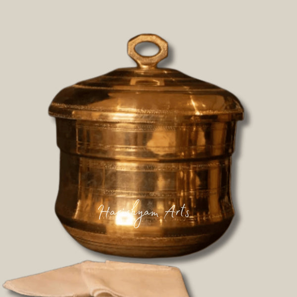 Polished Traditional Idli Steamer Cooker with Multiple Plates