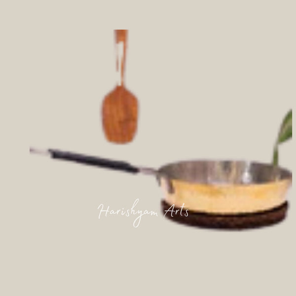 Pure Brass Frying Pan with Wooden Heatproof Handle for Daily Cooking