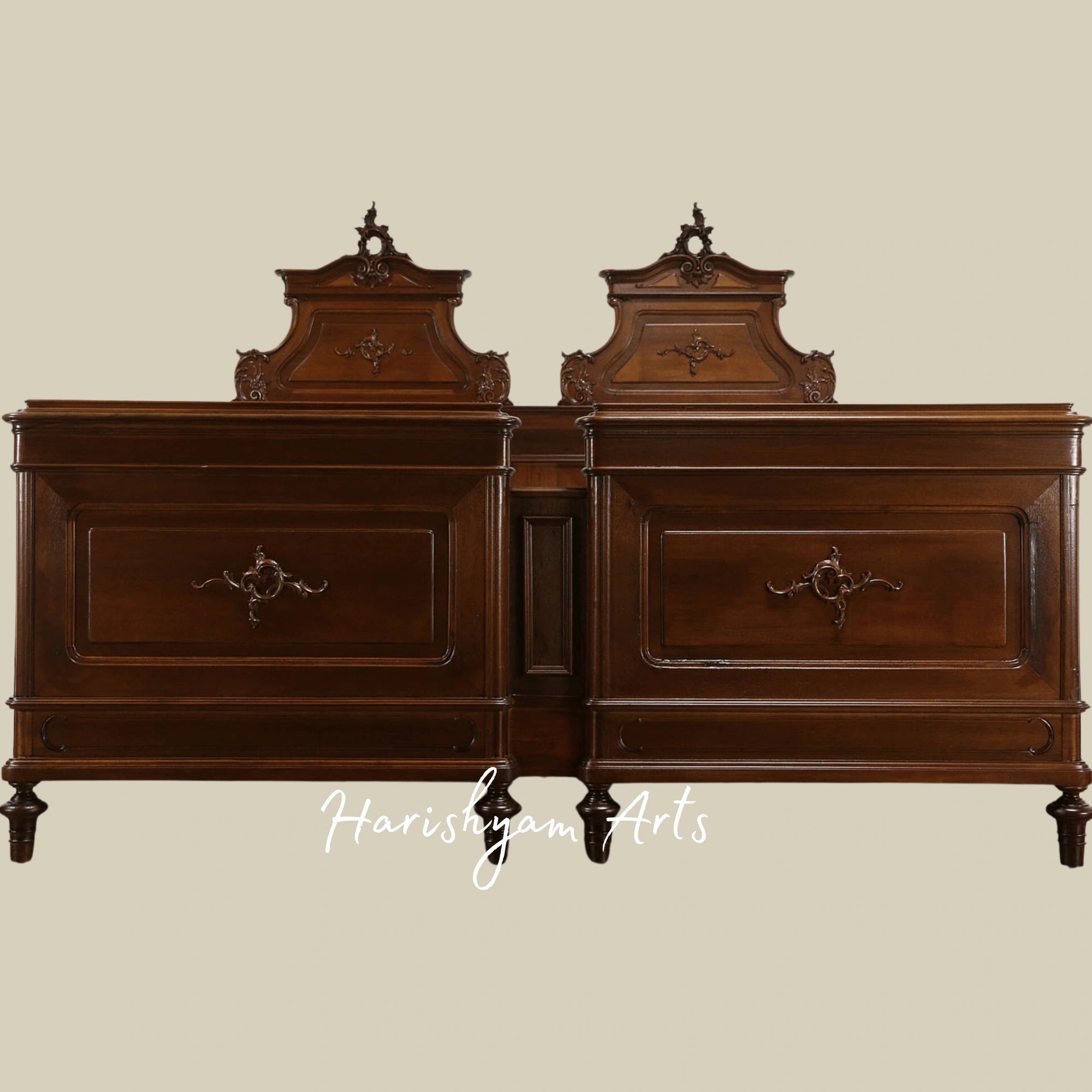 Victorian Royal Wooden Bed Set Antique Carved Bedroom Furniture with Dresser and Nightstands